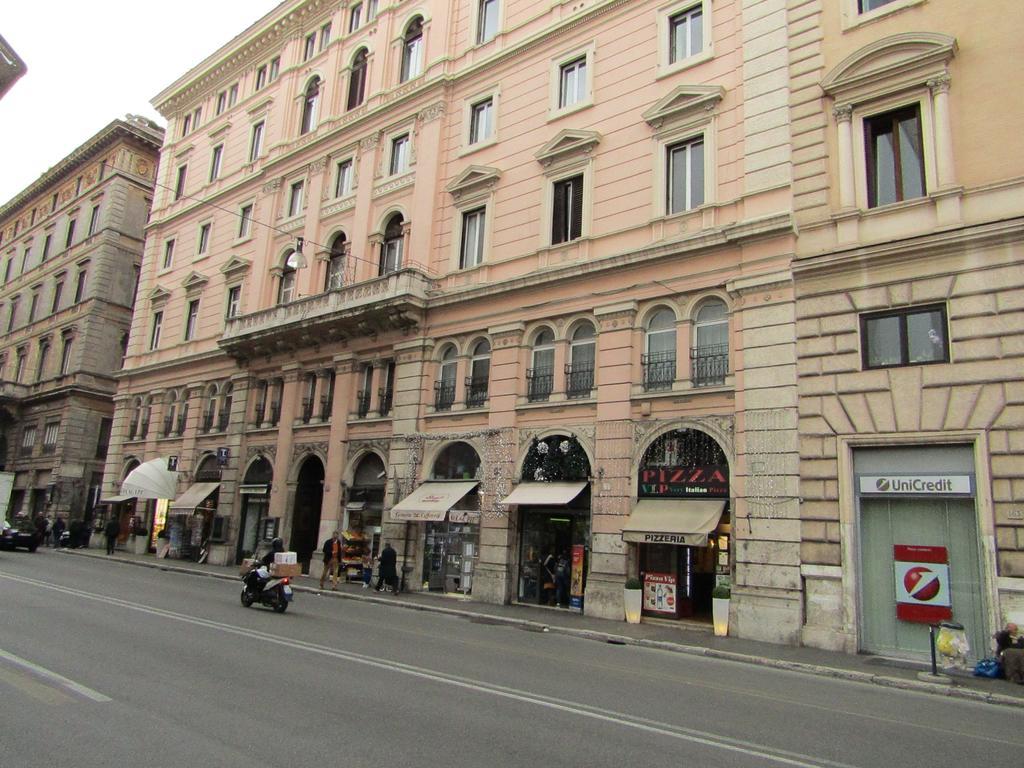 Prestigious Apartment Piazza Navona Rom Exteriör bild